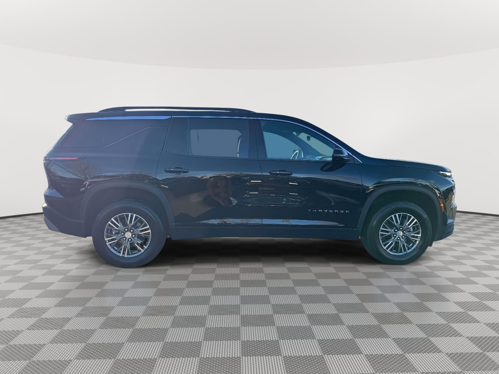 2026 Chevrolet Traverse AWD LT