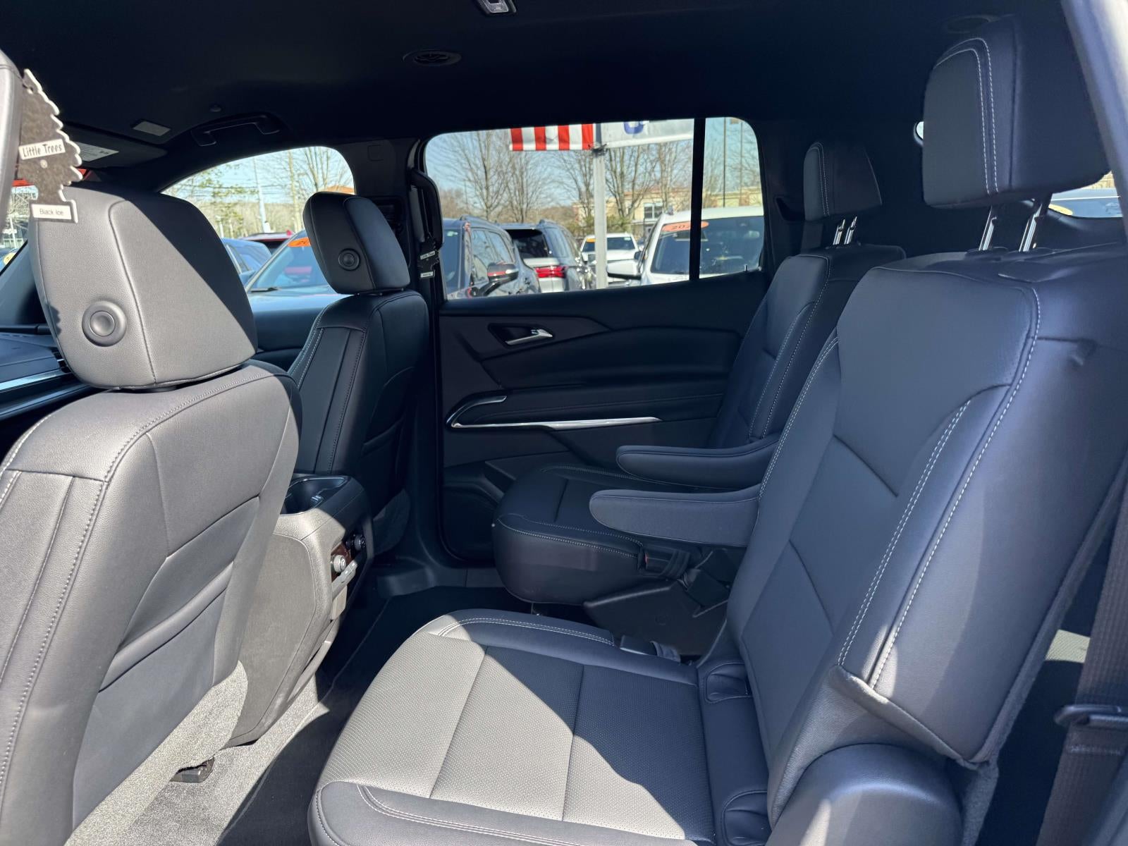 2026 Chevrolet Traverse AWD LT