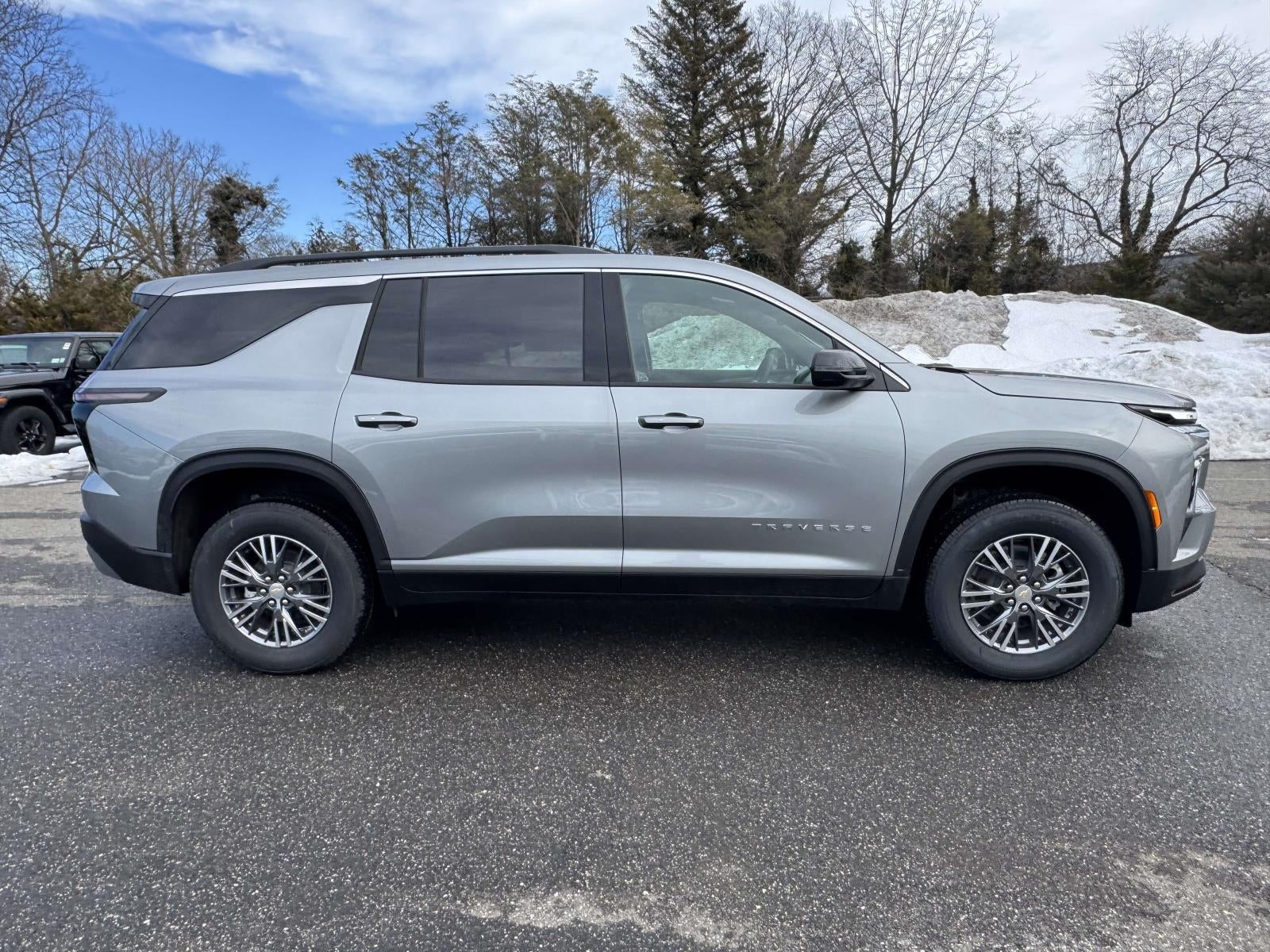 2026 Chevrolet Traverse AWD LT