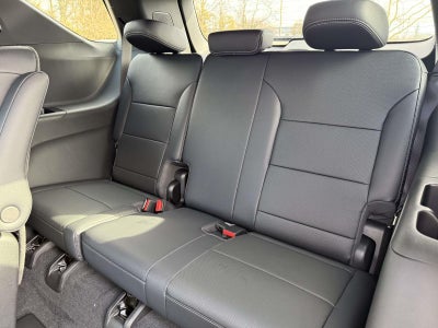 2026 Chevrolet Traverse AWD LT