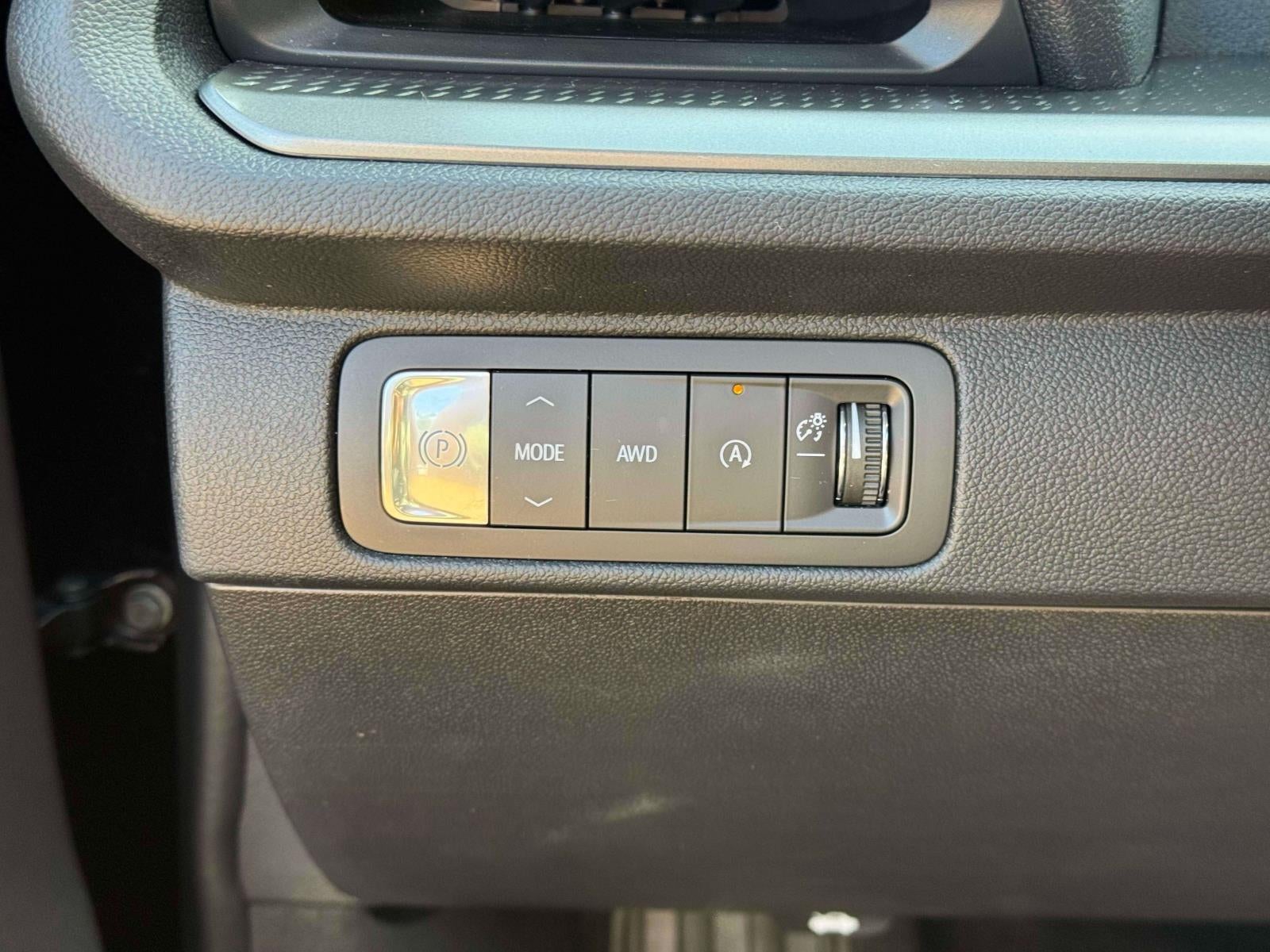 2026 Chevrolet Traverse AWD LT