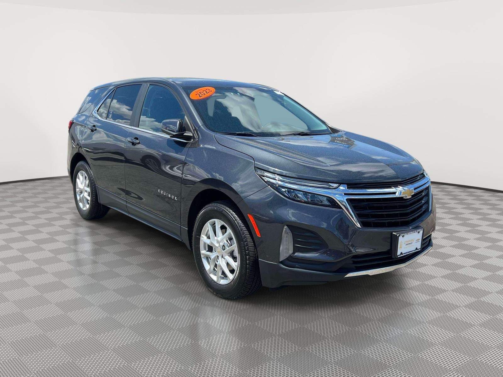 2023 Chevrolet Traverse AWD LT Cloth