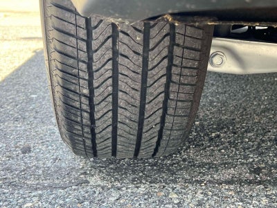 2023 Chevrolet Traverse AWD LT Cloth