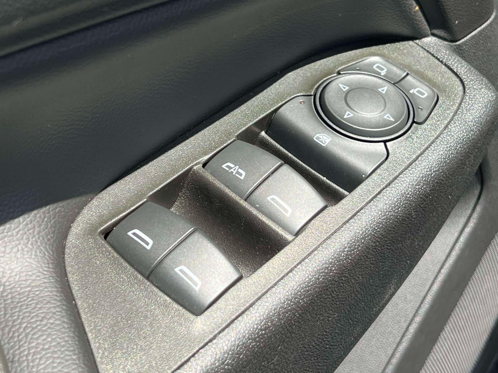 2023 Chevrolet Traverse AWD LT Cloth