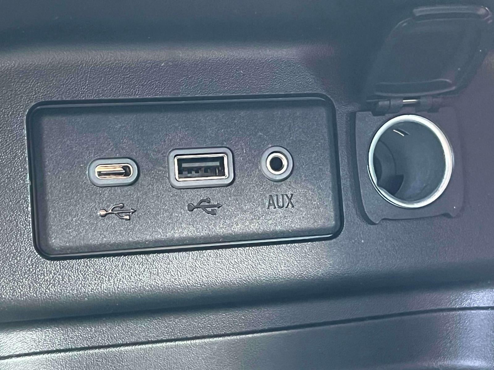 2023 Chevrolet Traverse AWD LT Cloth