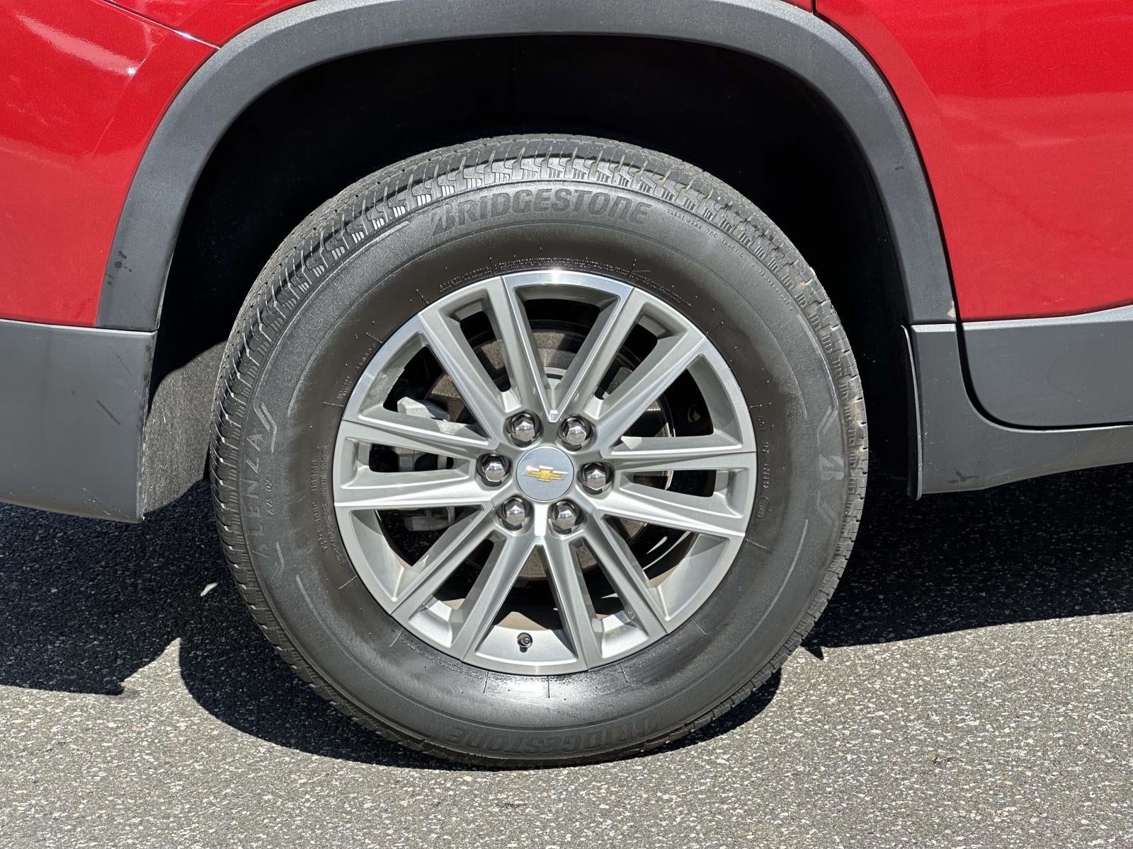 2023 Chevrolet Traverse LT