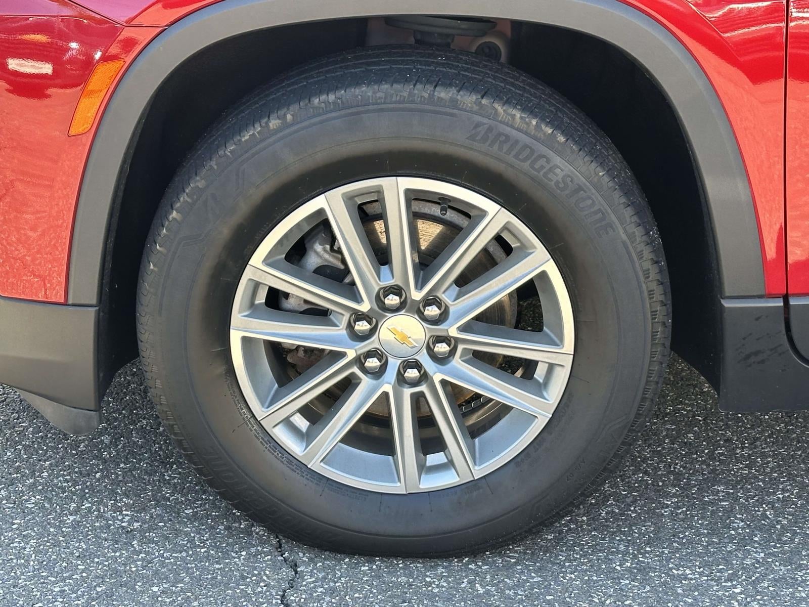 2023 Chevrolet Traverse LT