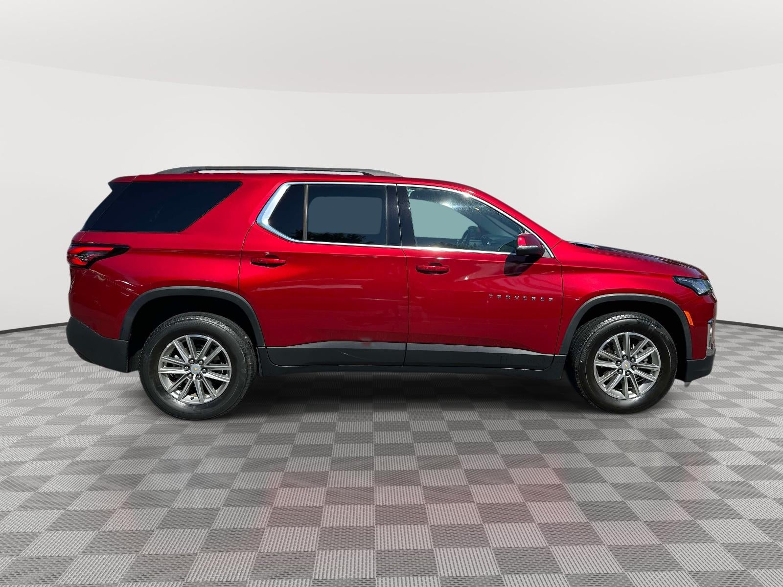 2023 Chevrolet Traverse LT