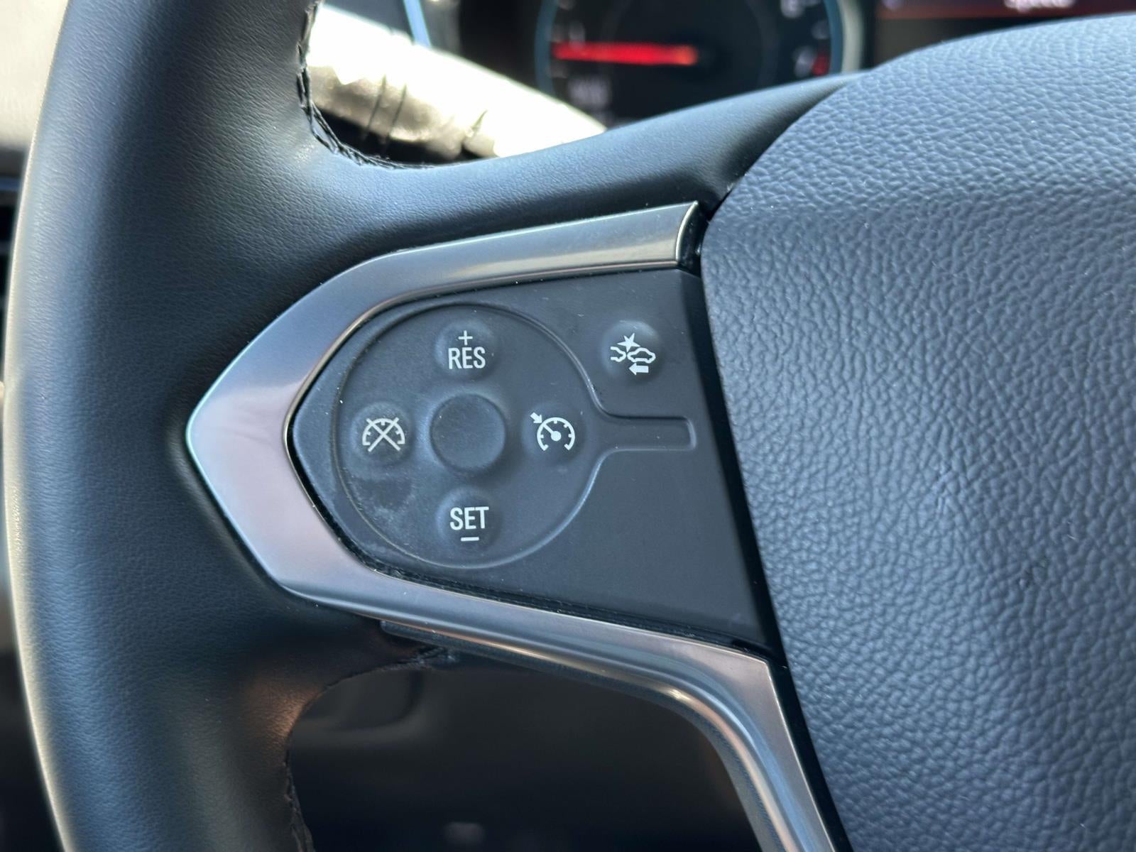 2023 Chevrolet Traverse LT