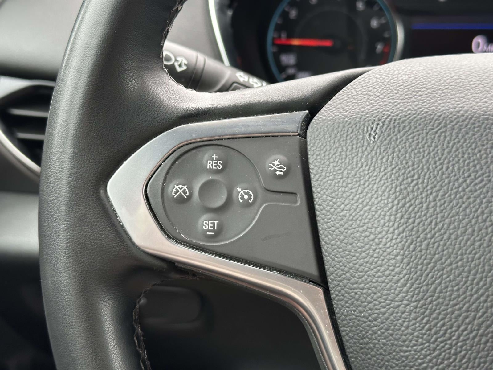 2023 Chevrolet Traverse AWD LT Cloth