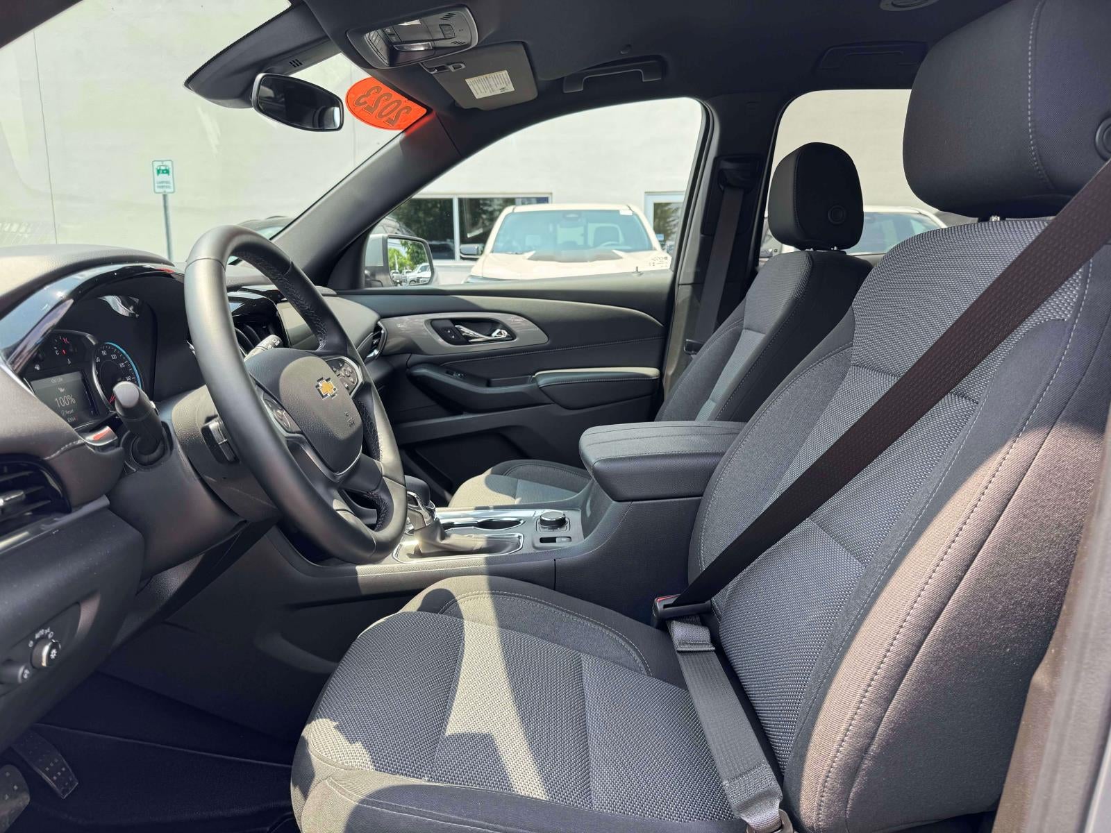 2023 Chevrolet Traverse AWD LT Cloth