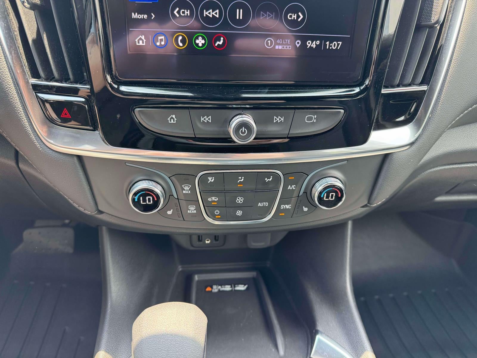 2023 Chevrolet Traverse AWD LT Cloth