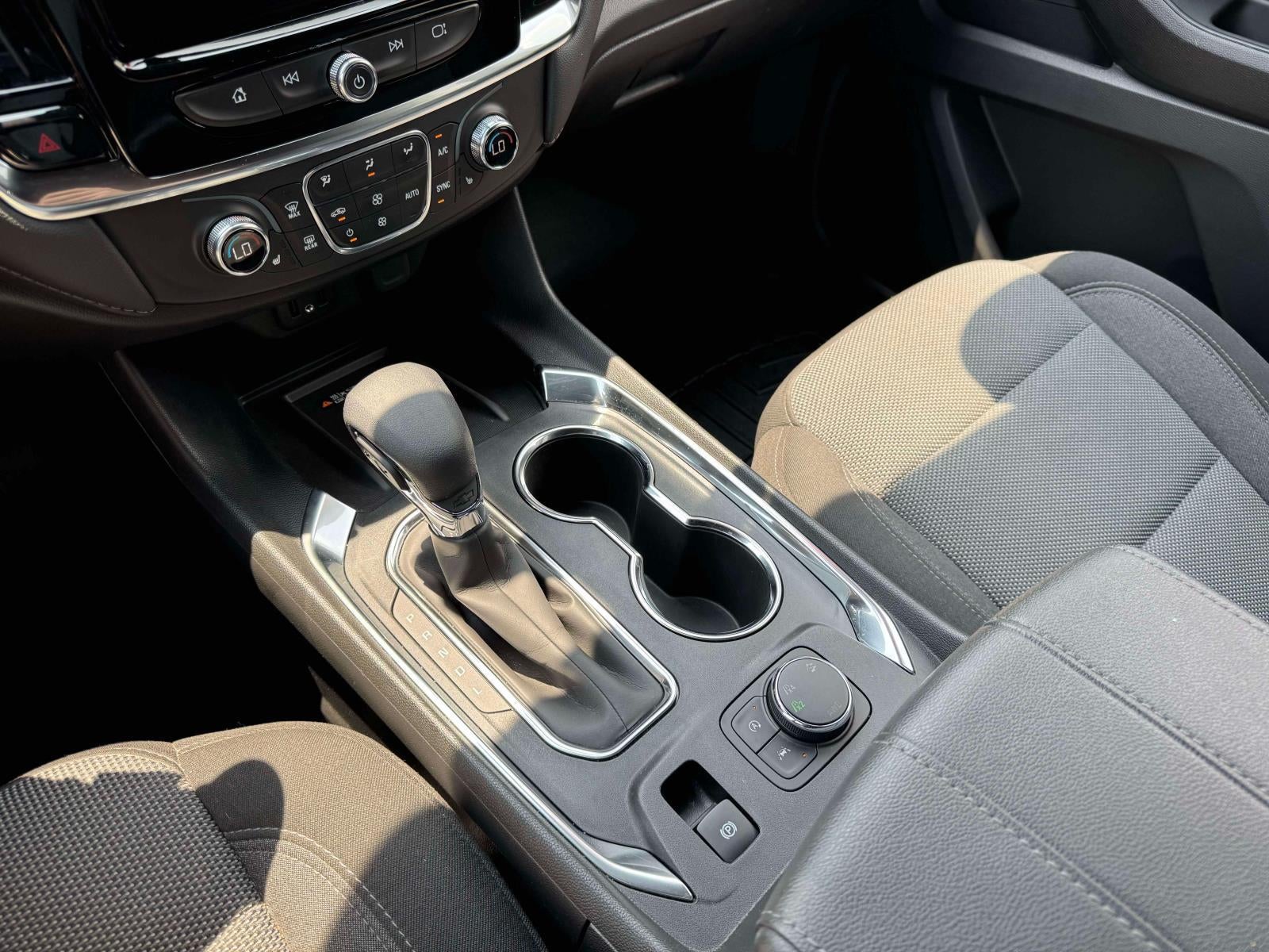 2023 Chevrolet Traverse AWD LT Cloth
