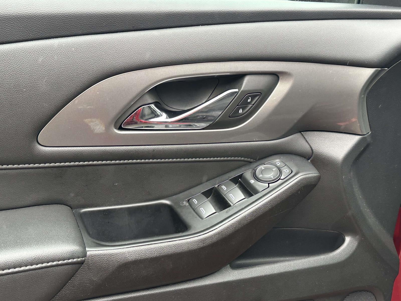 2023 Chevrolet Traverse AWD LT Cloth