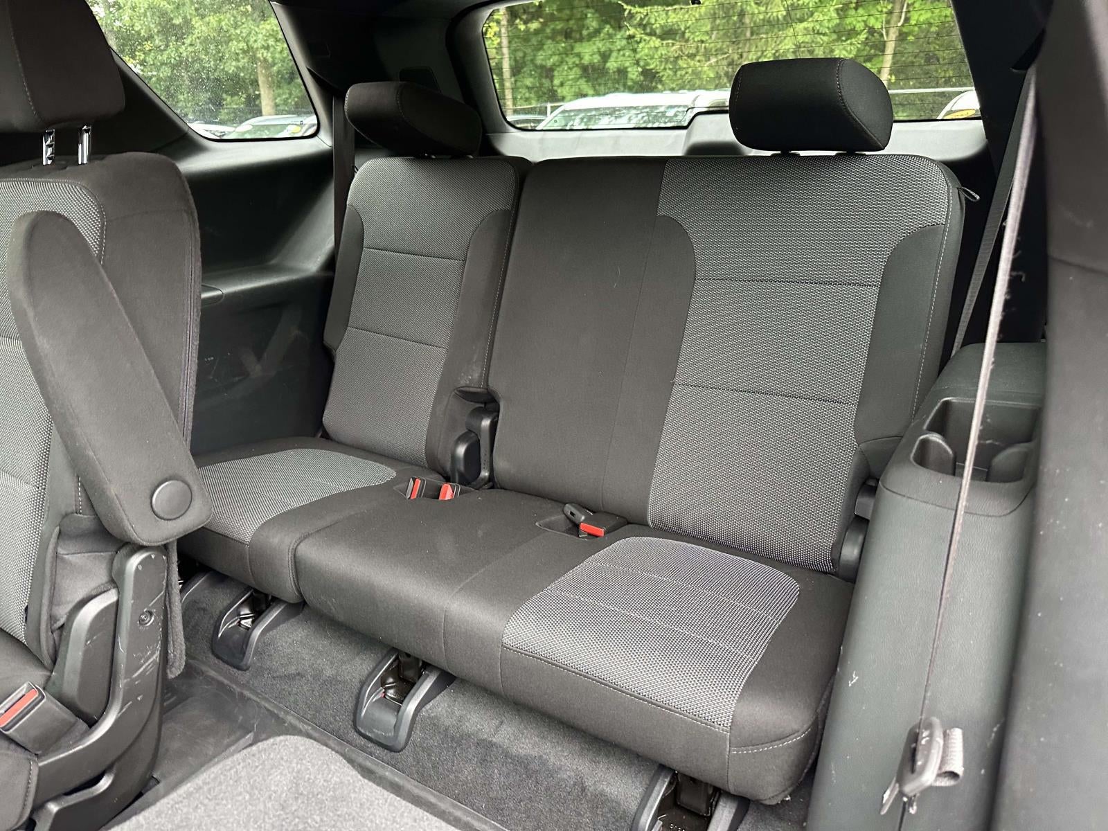 2023 Chevrolet Traverse AWD LT Cloth