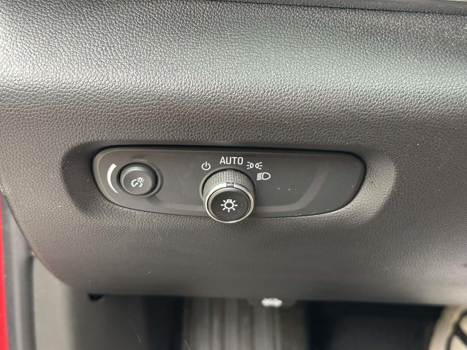 2023 Chevrolet Traverse AWD LT Cloth
