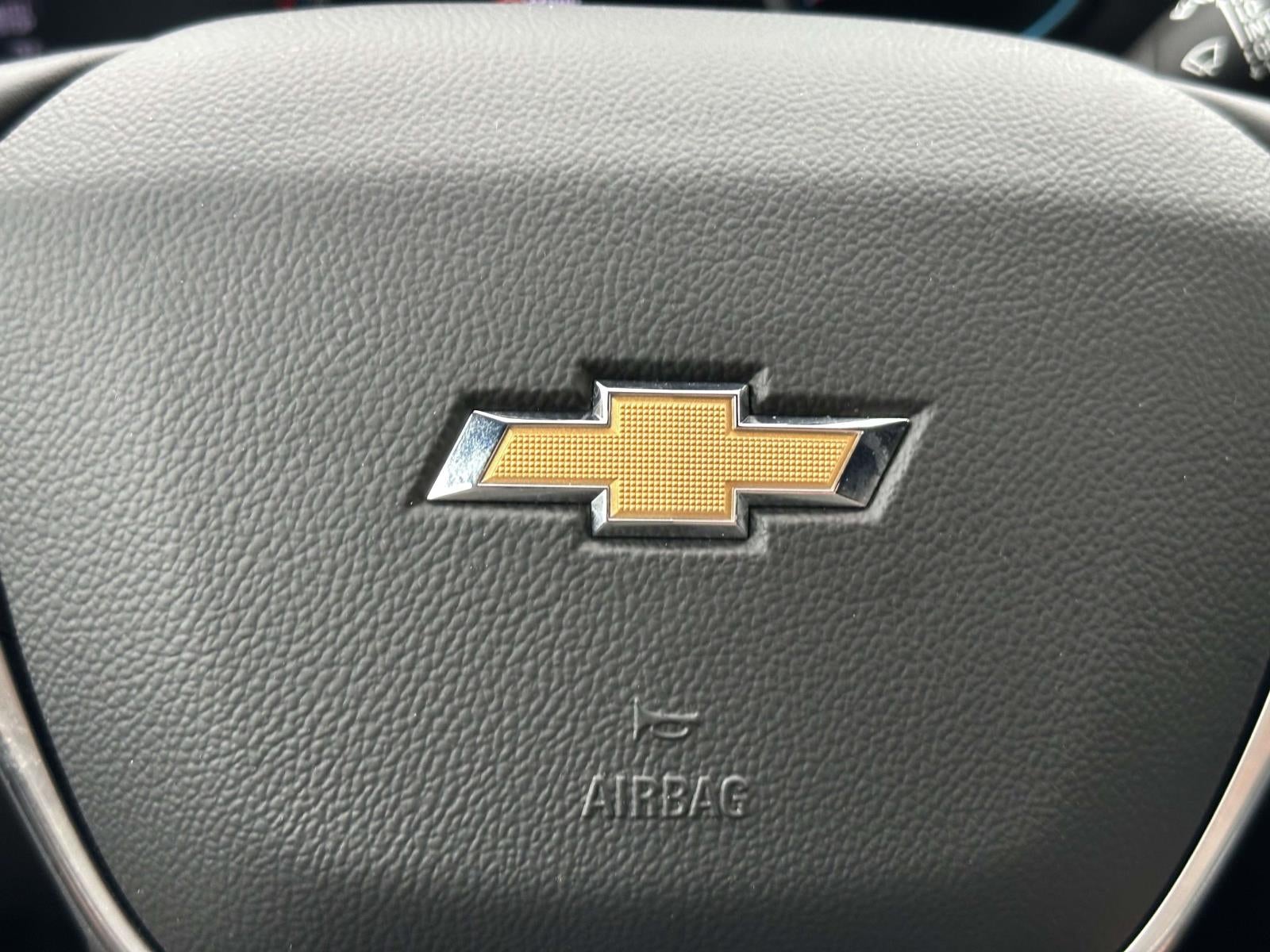 2023 Chevrolet Traverse AWD LT Cloth