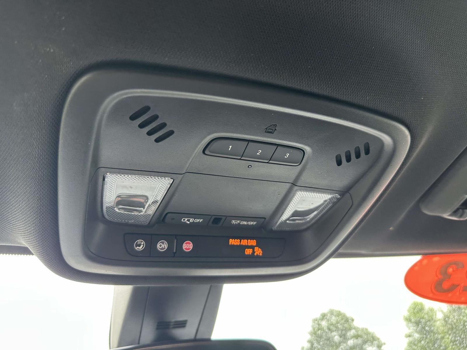2023 Chevrolet Traverse AWD LT Cloth