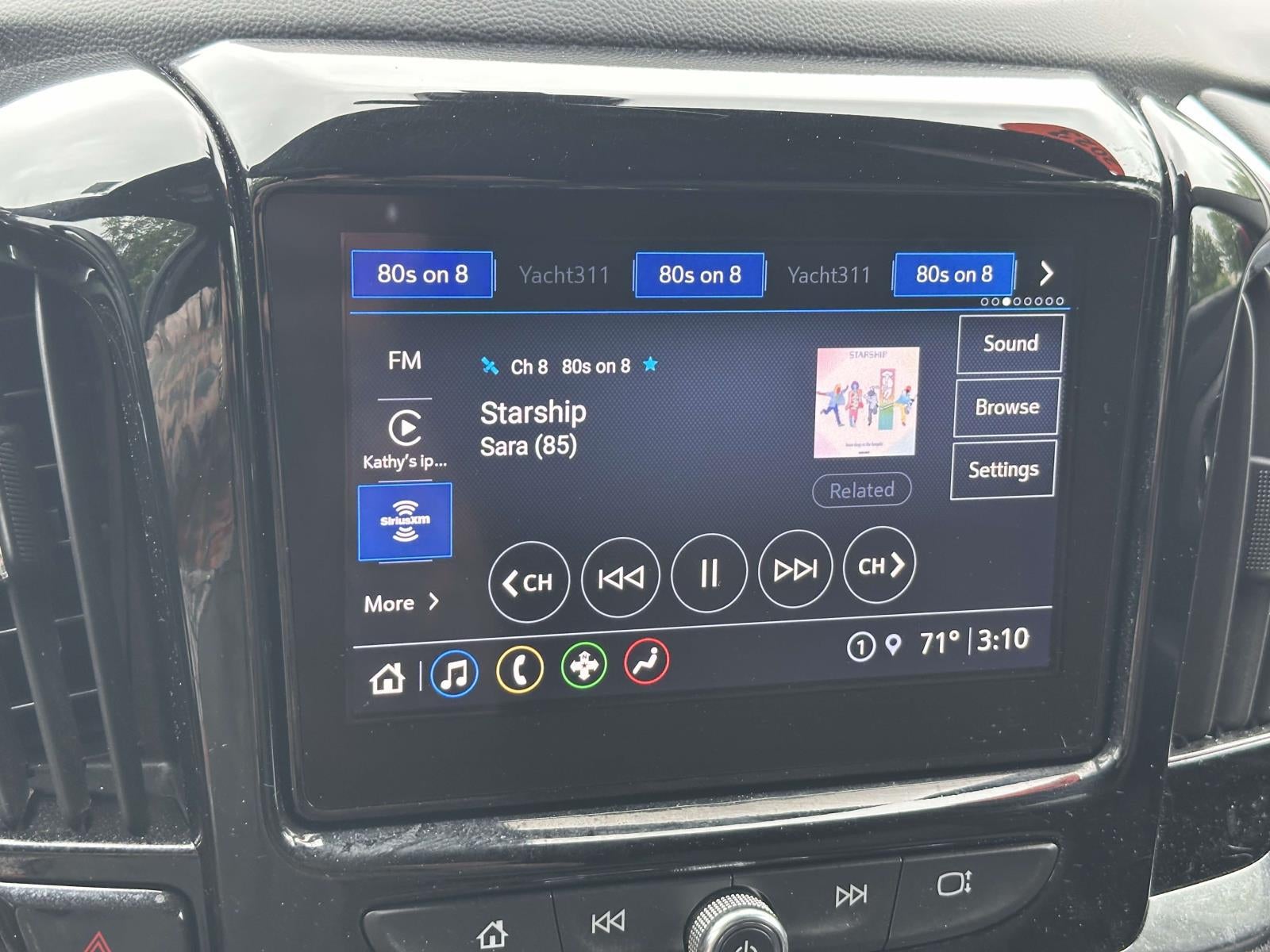 2023 Chevrolet Traverse AWD LT Cloth