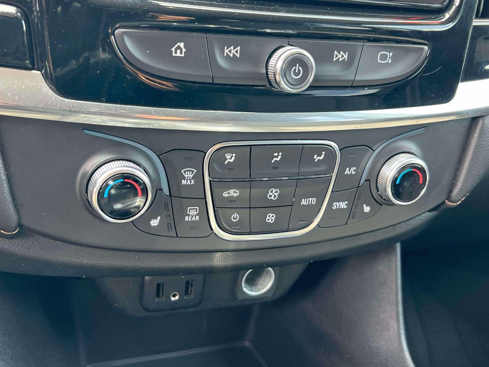 2019 Chevrolet Traverse 1LT