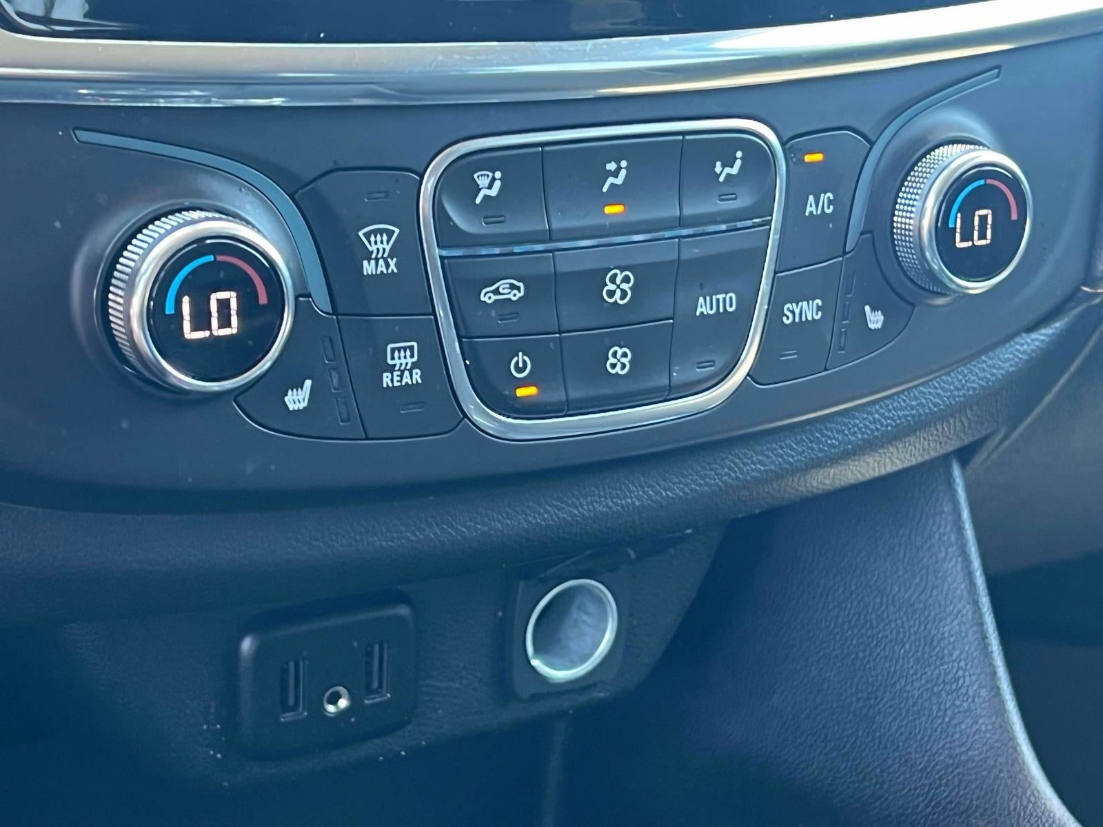 2020 Chevrolet Traverse AWD LT Cloth