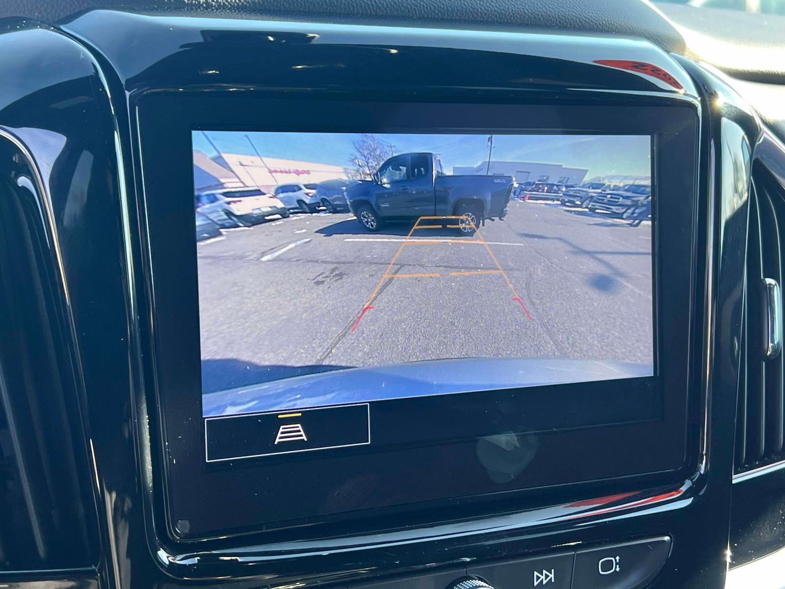 2022 Chevrolet Traverse AWD LT Cloth