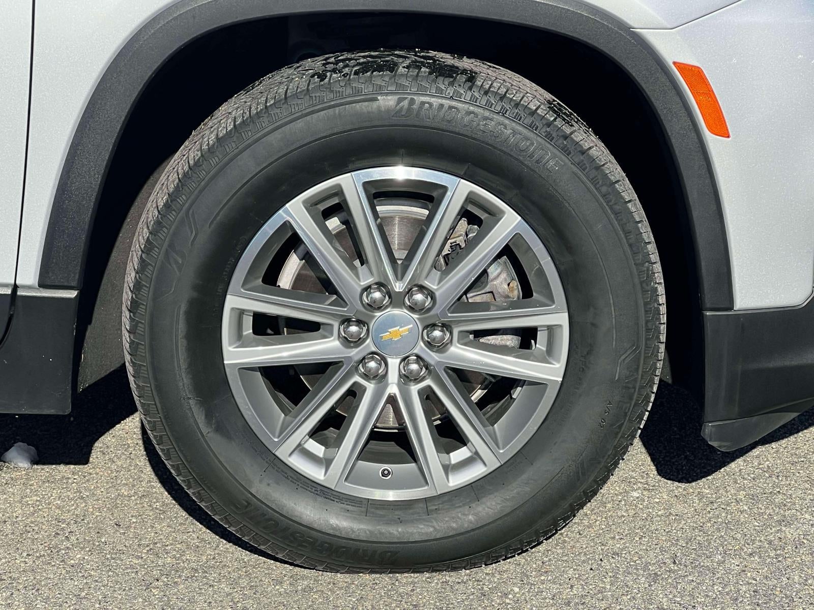 2022 Chevrolet Traverse AWD LT Cloth