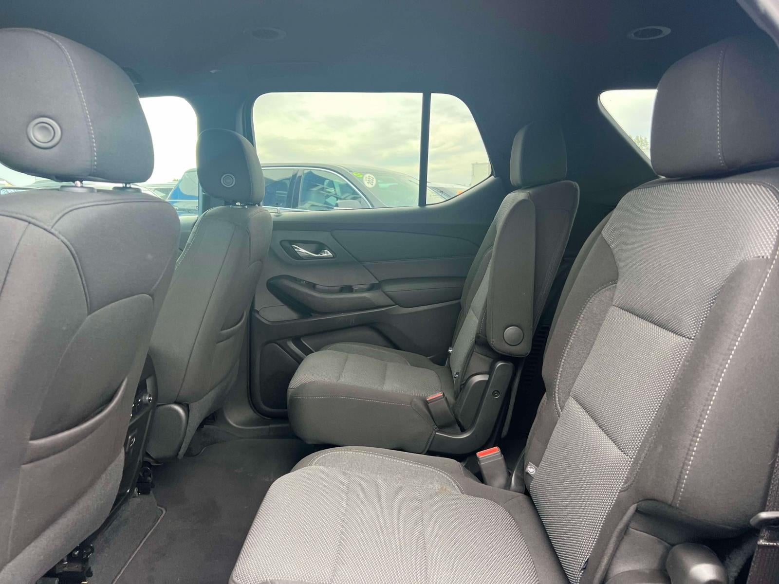 2023 Chevrolet Traverse AWD LT Cloth