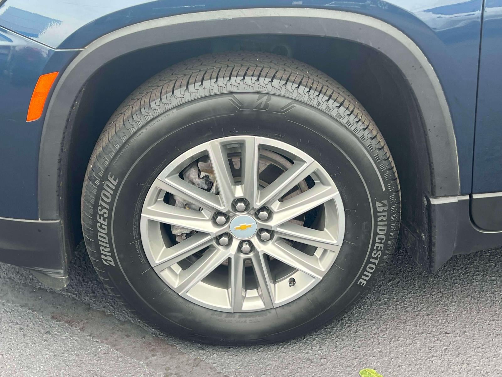 2023 Chevrolet Traverse AWD LT Cloth