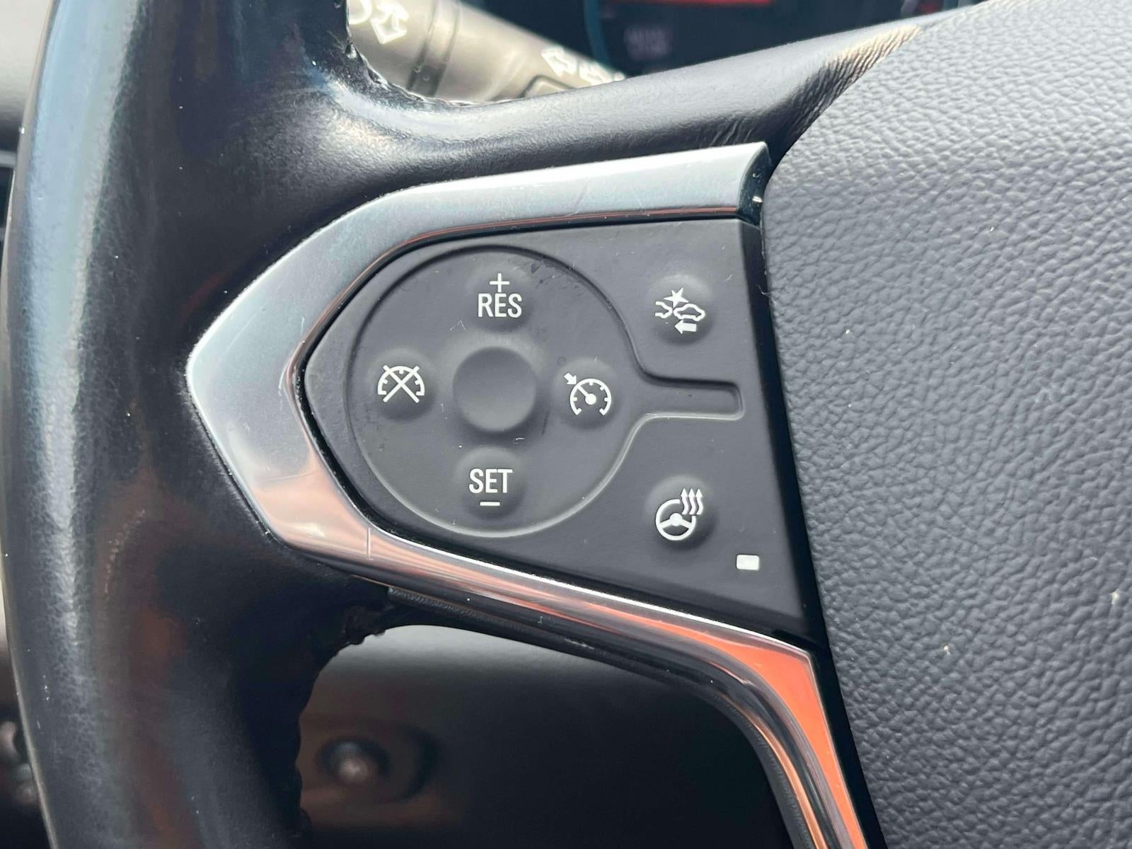 2020 Chevrolet Traverse AWD LT Cloth