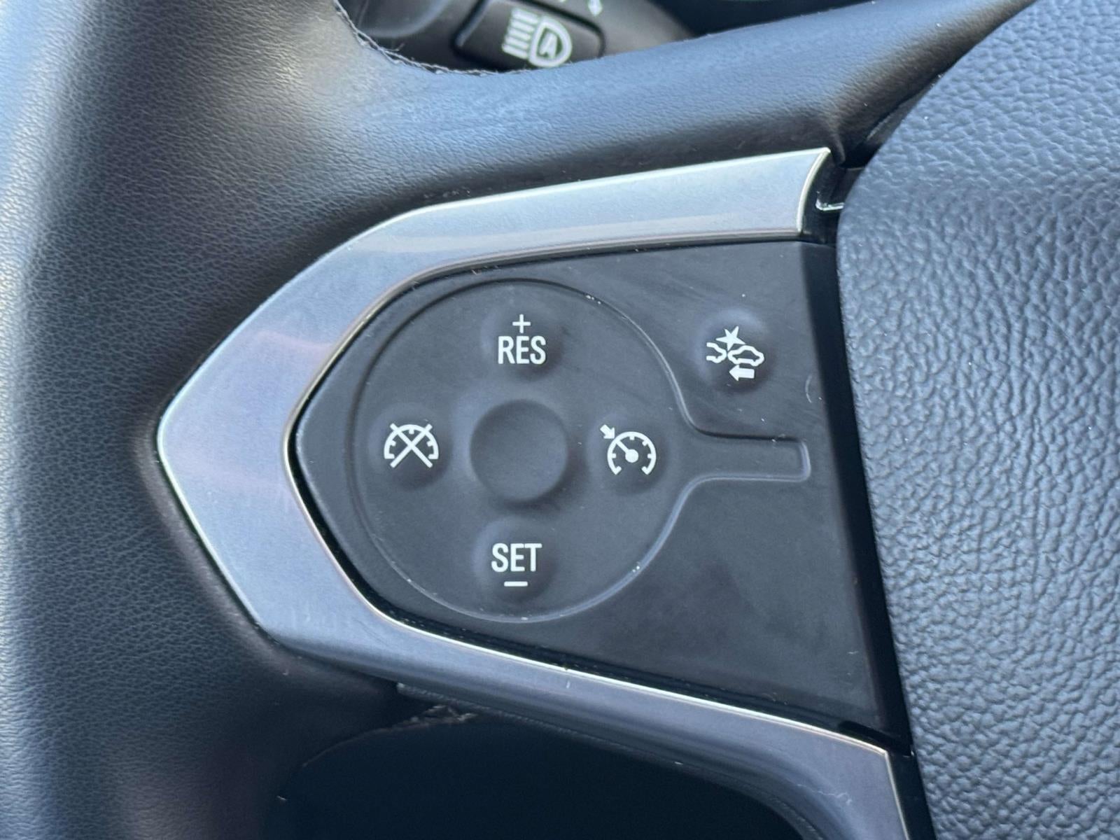 2023 Chevrolet Traverse AWD LT Cloth