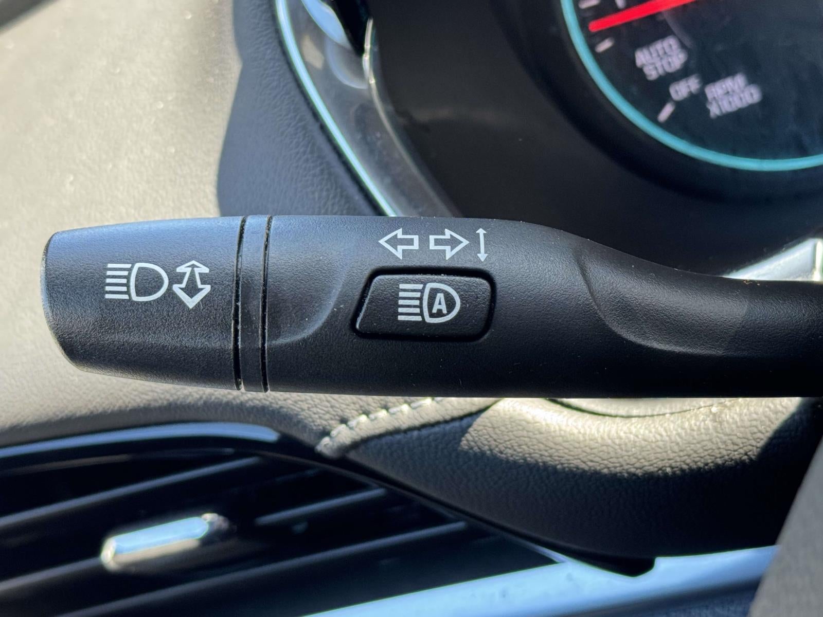 2023 Chevrolet Traverse AWD LT Cloth