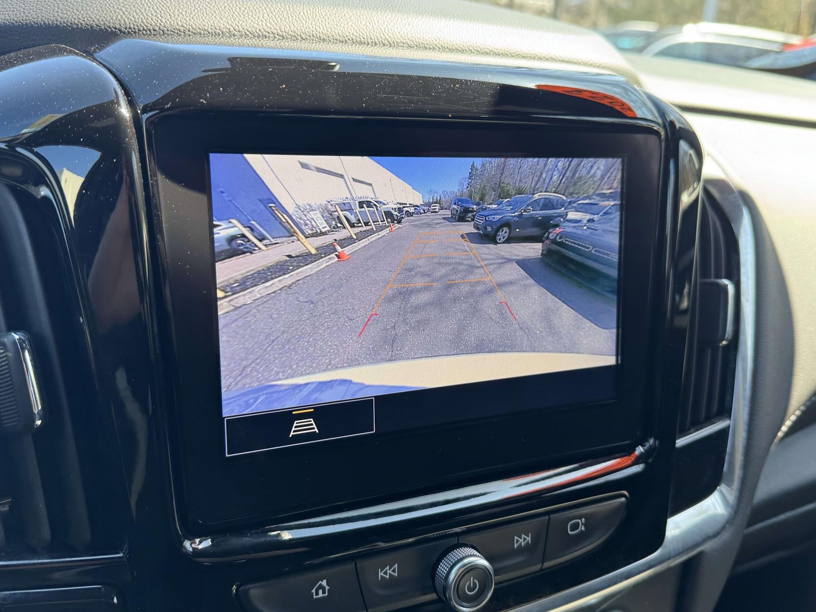 2023 Chevrolet Traverse AWD LT Cloth