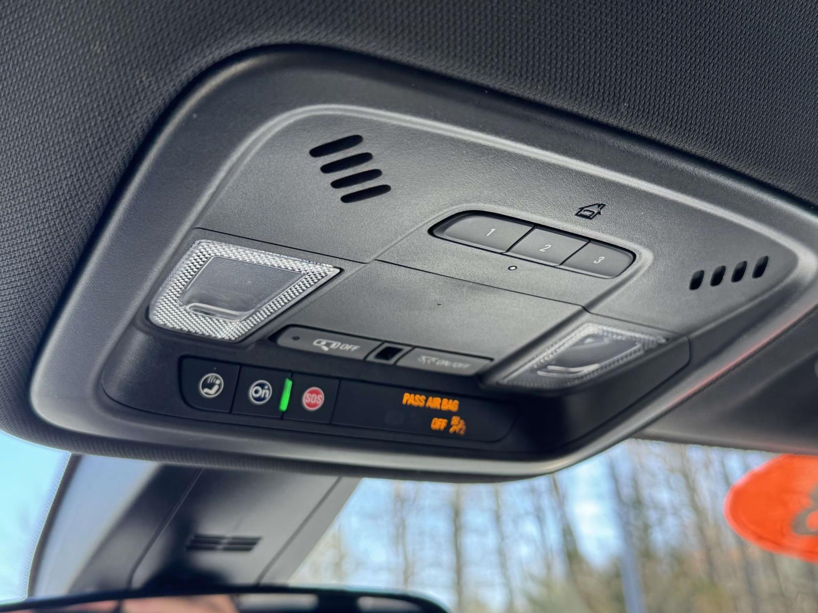 2023 Chevrolet Traverse AWD LT Cloth