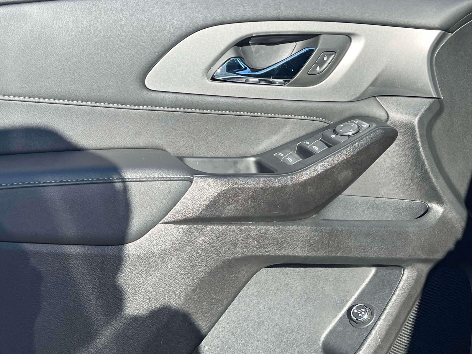 2023 Chevrolet Traverse AWD LT Cloth