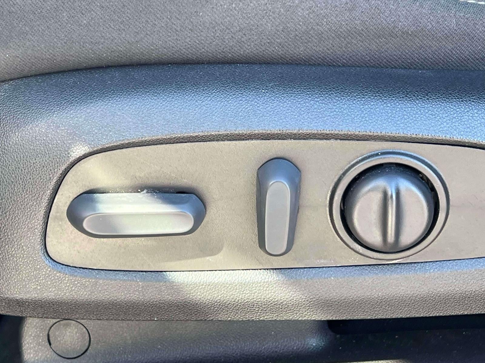 2023 Chevrolet Traverse AWD LT Cloth