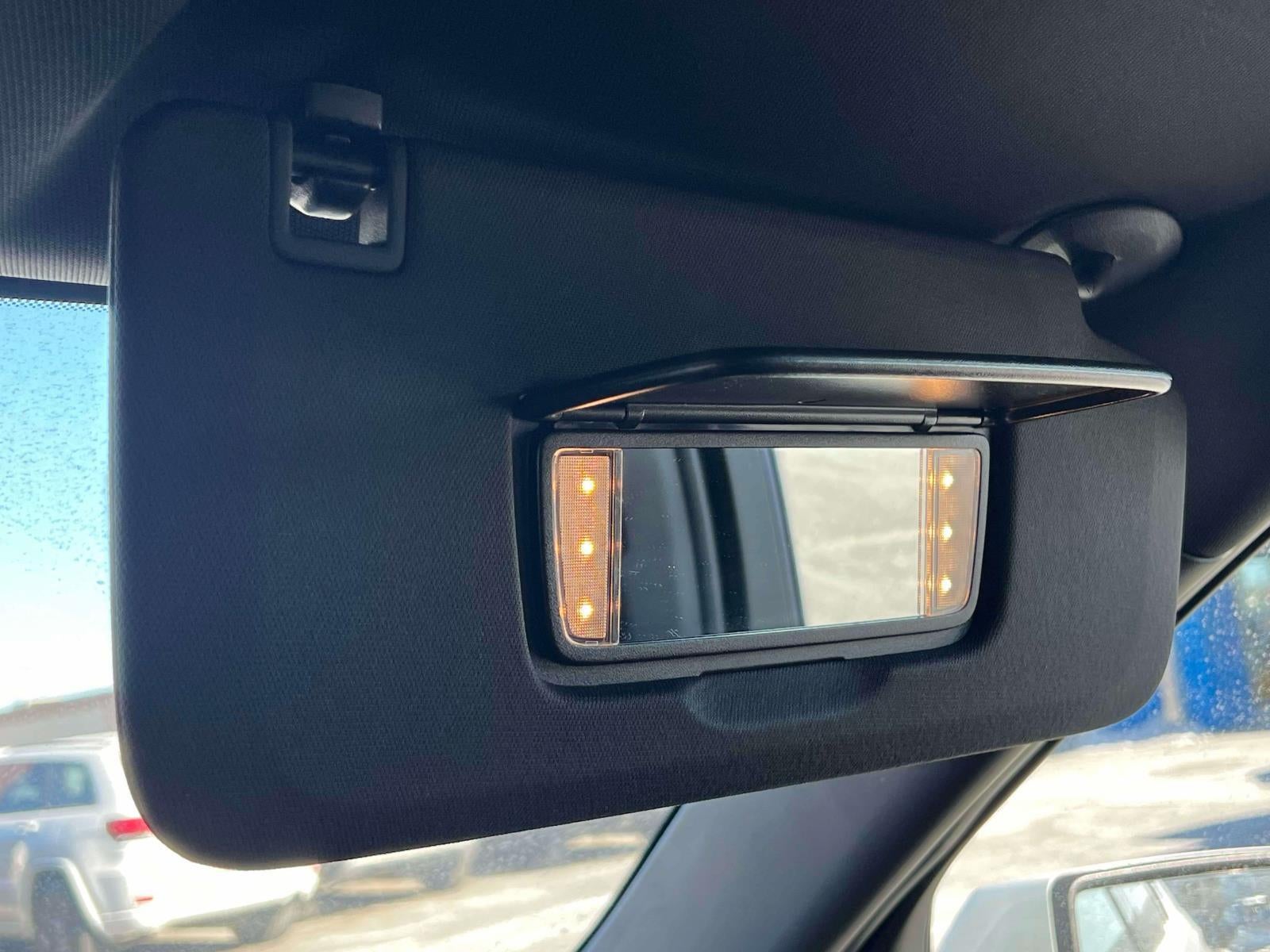 2023 Chevrolet Traverse AWD LT Cloth