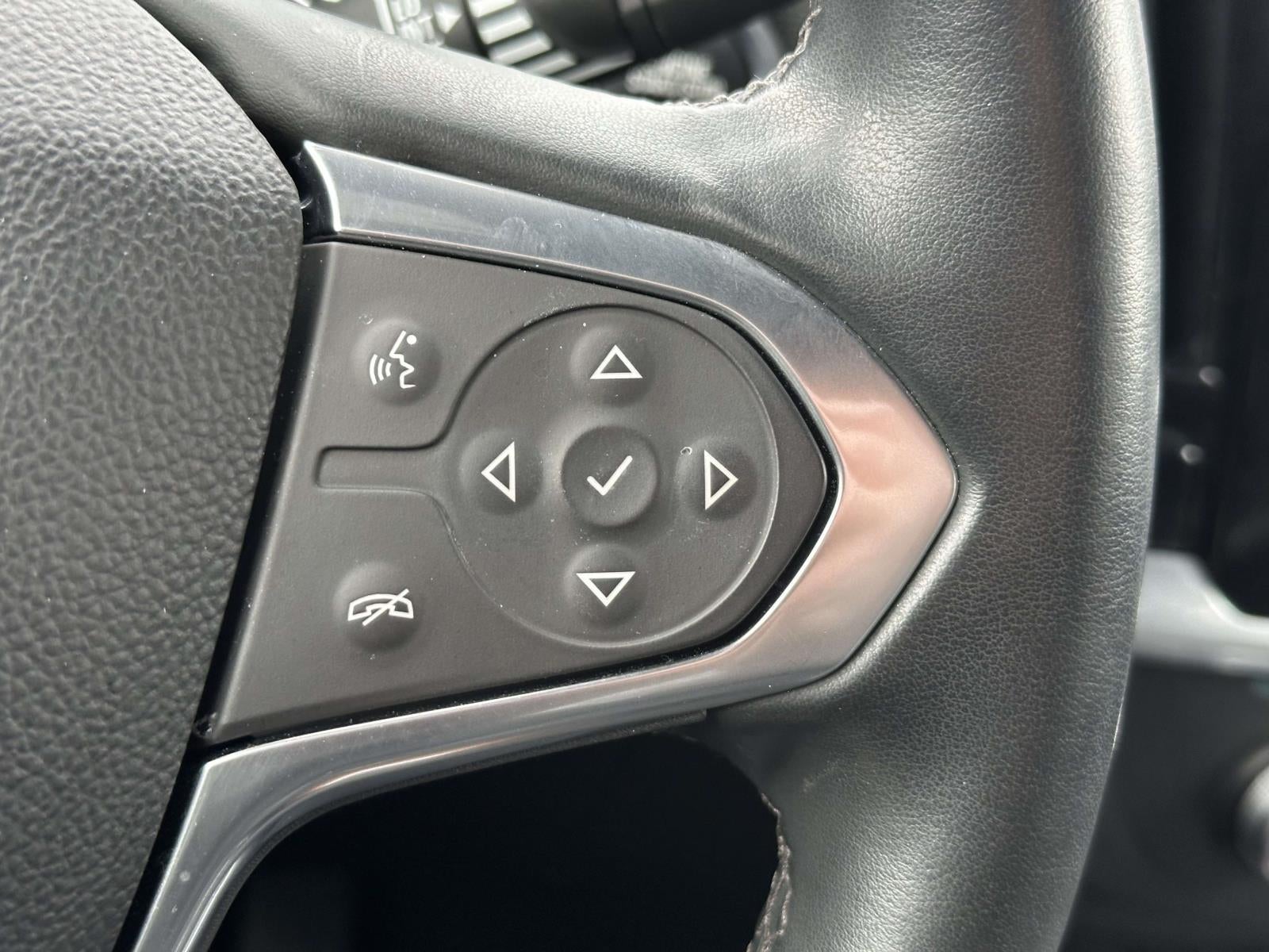 2023 Chevrolet Traverse AWD LT Cloth