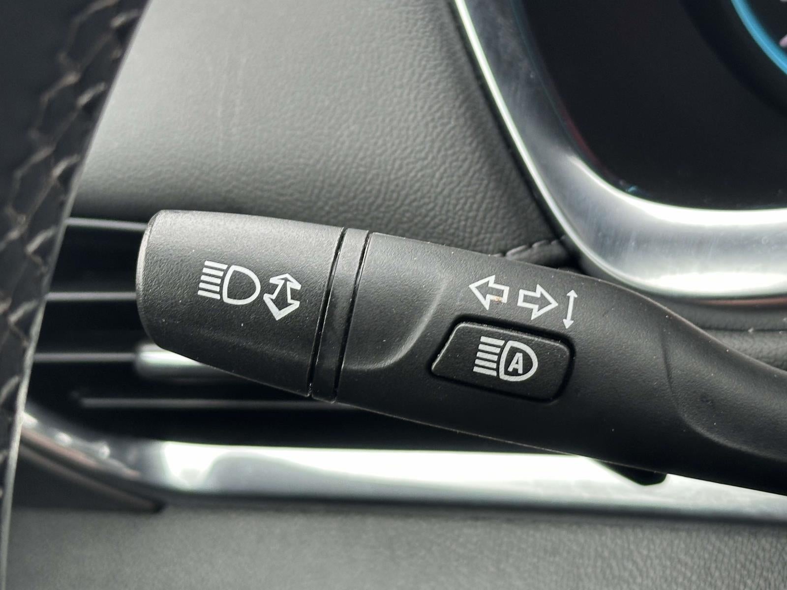 2023 Chevrolet Traverse AWD LT Cloth