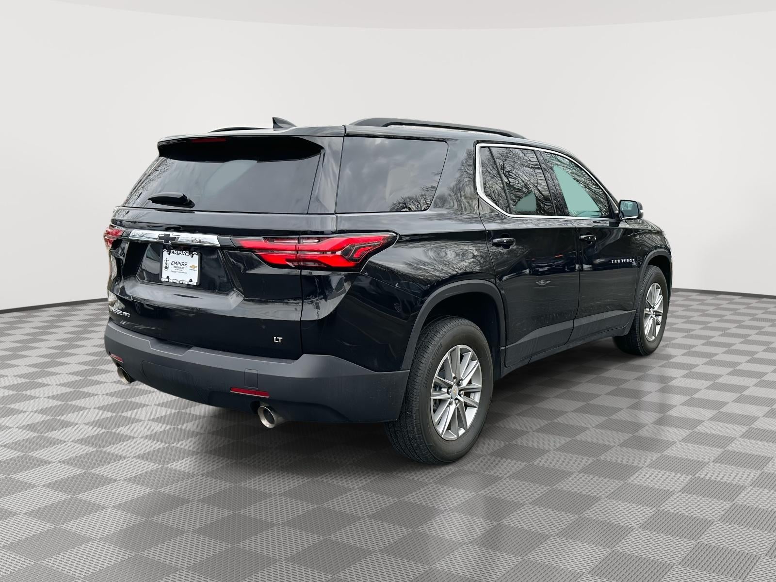 2023 Chevrolet Traverse AWD LT Cloth