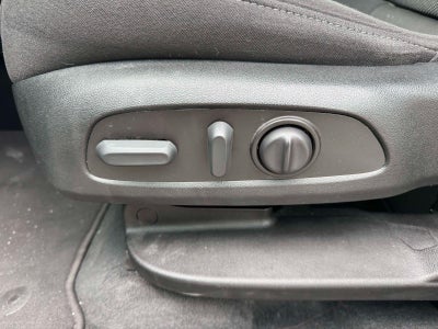 2023 Chevrolet Traverse AWD LT Cloth