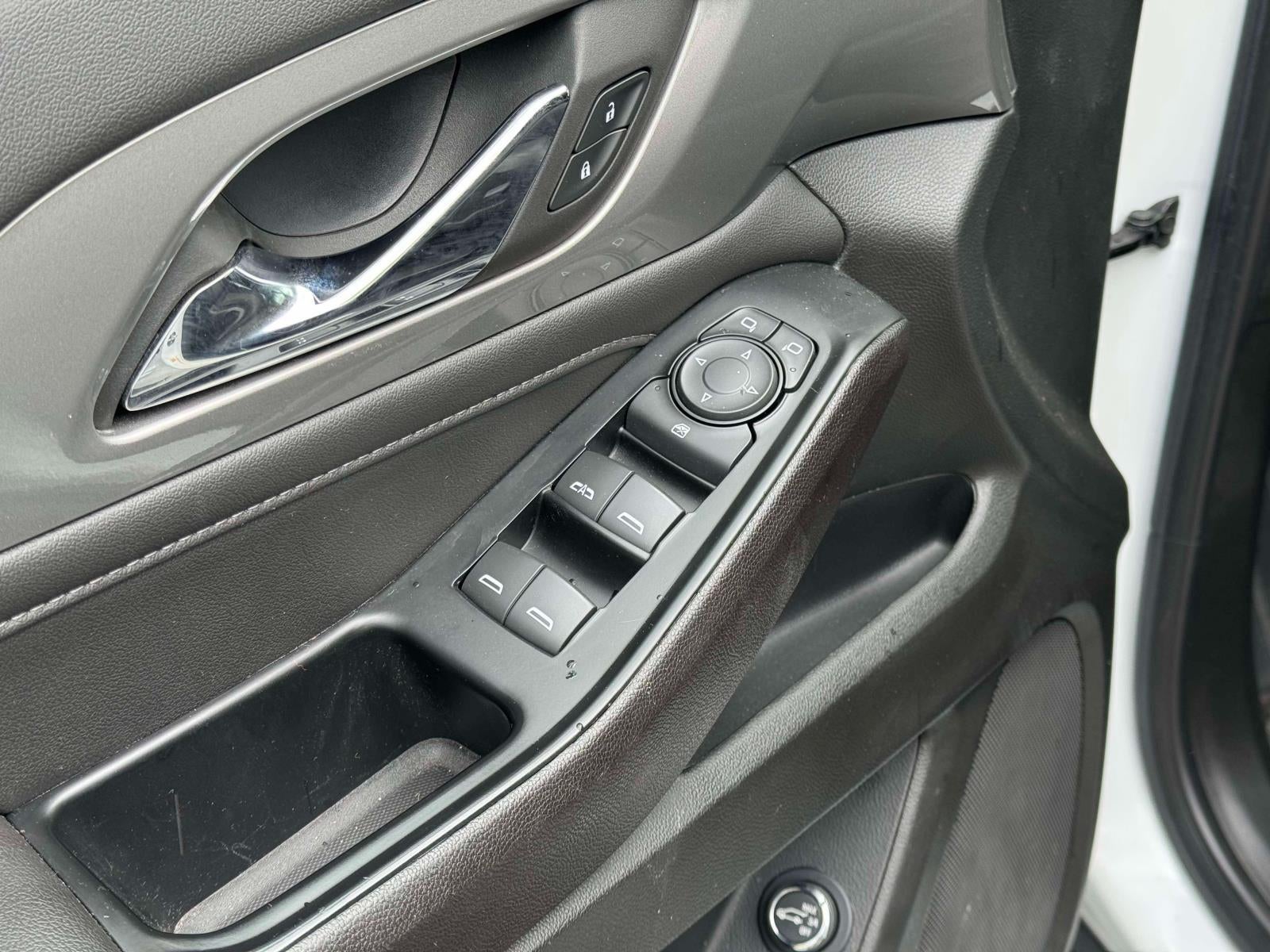 2023 Chevrolet Traverse AWD LT Cloth
