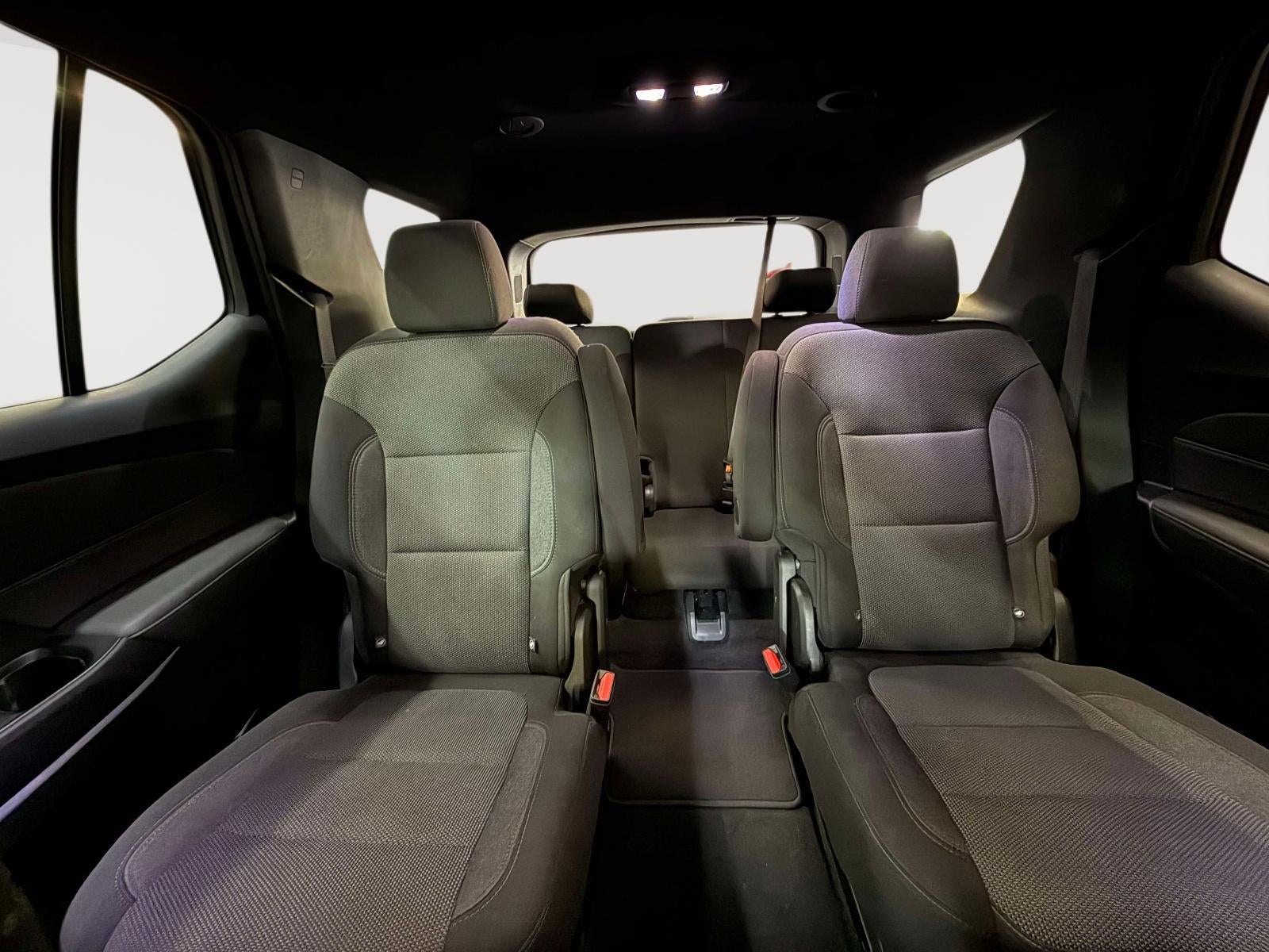 2023 Chevrolet Traverse AWD LT Cloth