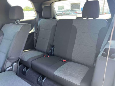 2023 Chevrolet Traverse AWD LT Cloth