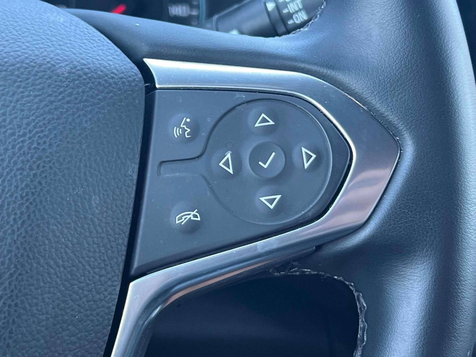 2023 Chevrolet Traverse AWD LT Cloth