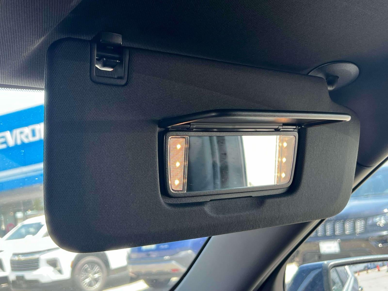 2023 Chevrolet Traverse AWD LT Cloth