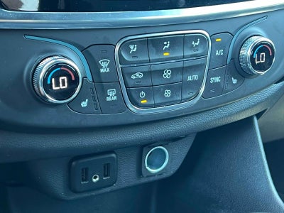 2023 Chevrolet Traverse AWD LT Cloth
