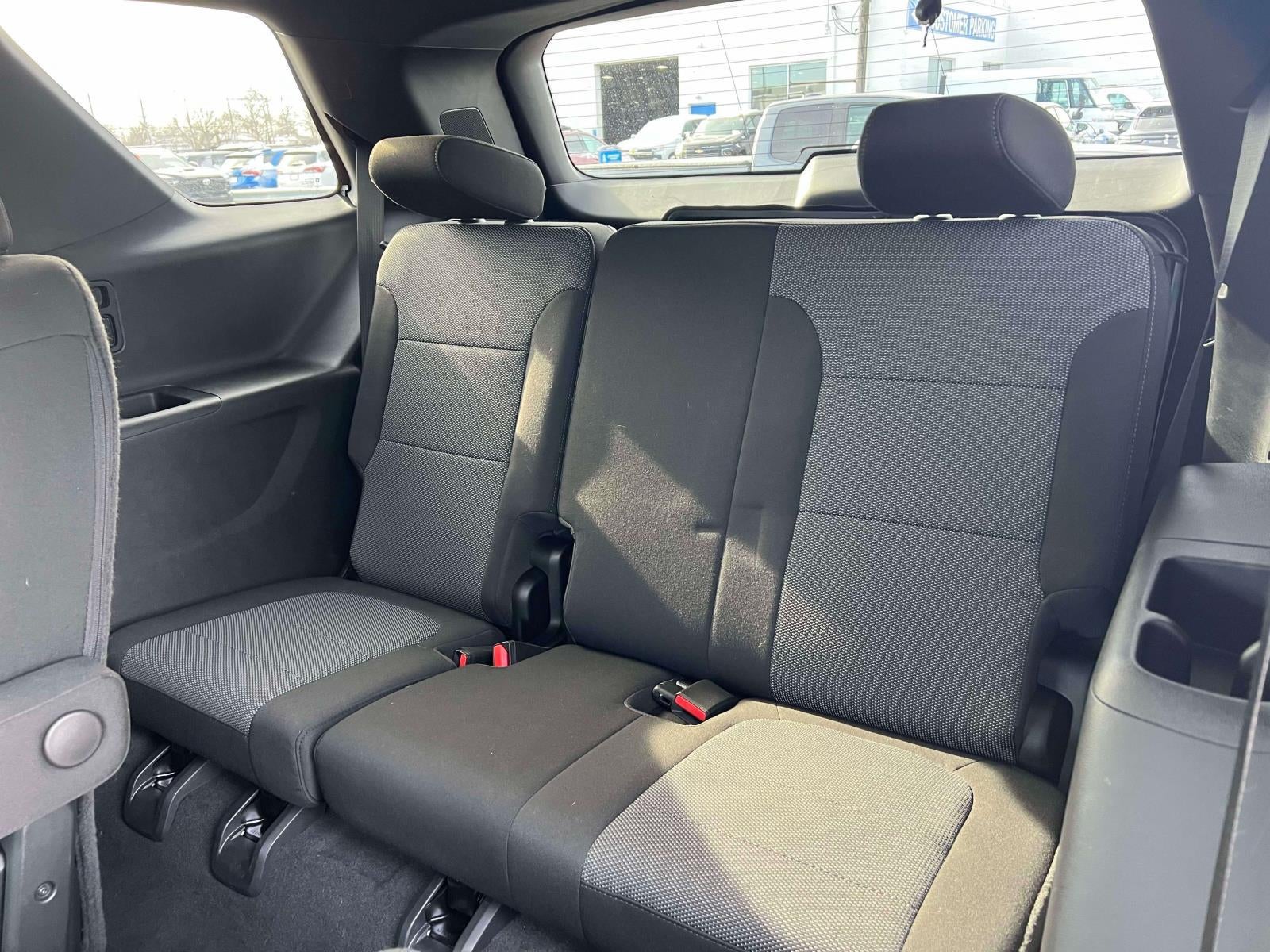 2023 Chevrolet Traverse AWD LT Cloth