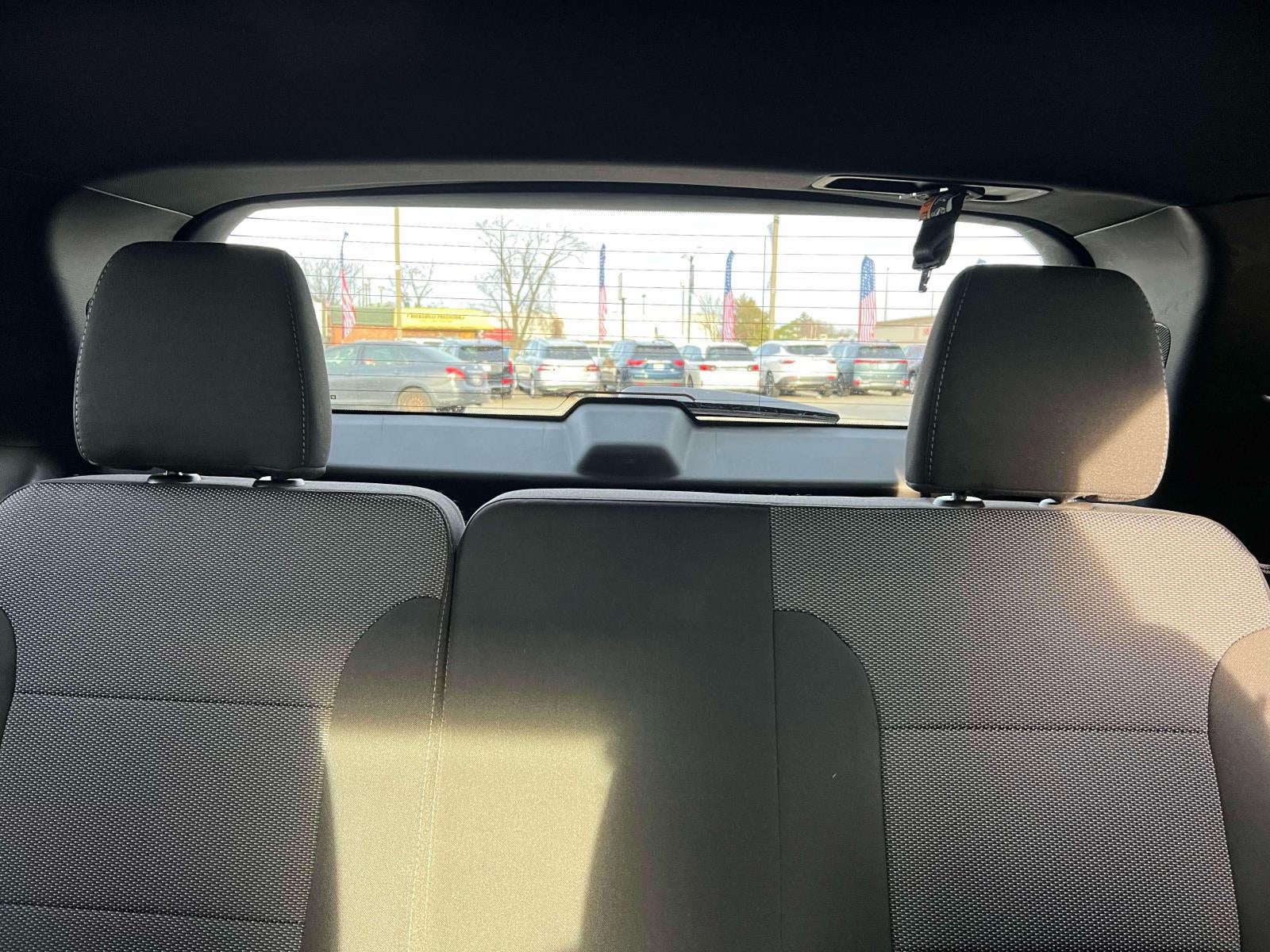 2023 Chevrolet Traverse AWD LT Cloth