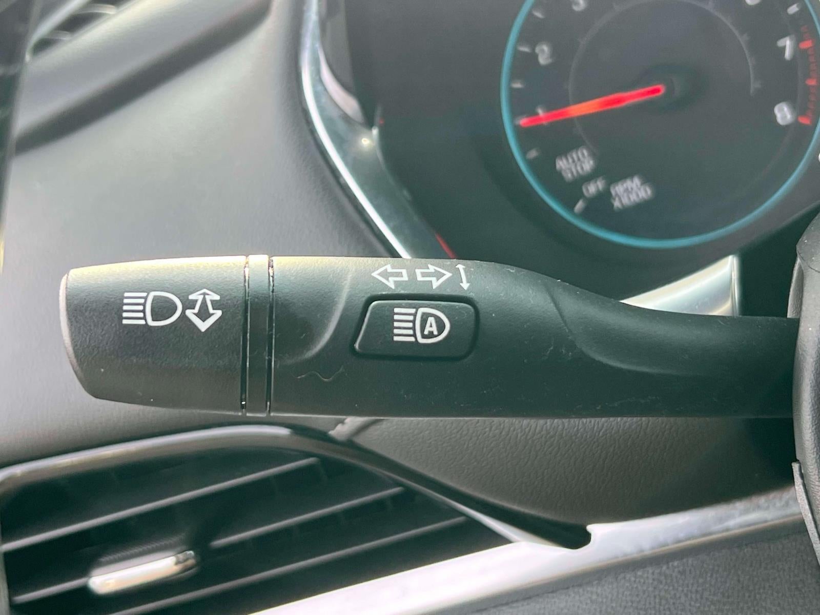 2023 Chevrolet Traverse AWD LT Cloth